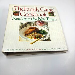 Vintage 1992 The Family Circle Cookbook: New Tastes for New Times Ring-Bound Bin